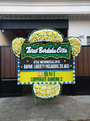 Papan Bunga Duka di Langgeng