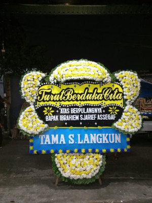 Papan Bunga Duka di Langgeng