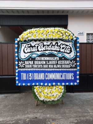 Papan Bunga Duka di Langgeng